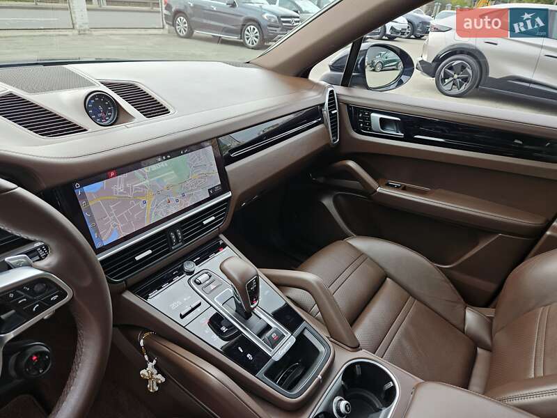 Позашляховик / Кросовер Porsche Cayenne Coupe 2020 в Києві фото 17 Позашляховик / Кросовер Porsche Cayenne Coupe 2020 в Києві