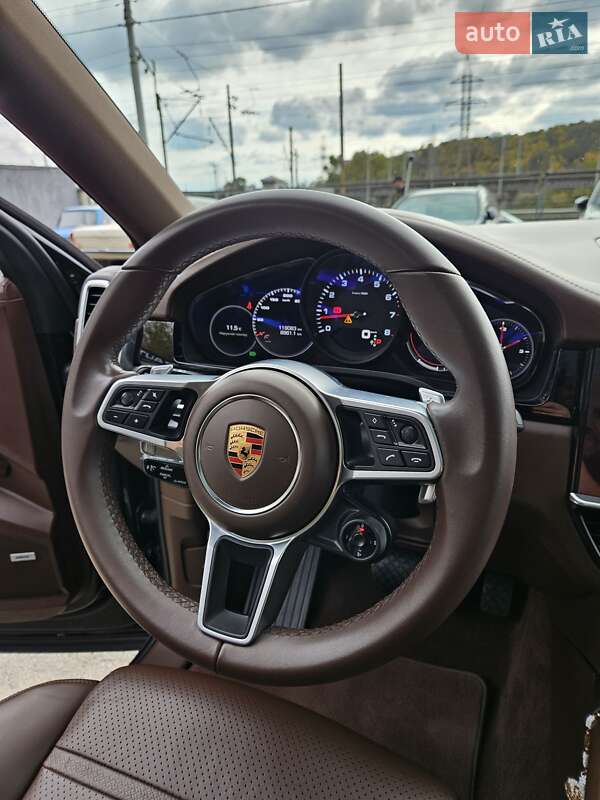 Позашляховик / Кросовер Porsche Cayenne Coupe 2020 в Києві фото 20 Позашляховик / Кросовер Porsche Cayenne Coupe 2020 в Києві