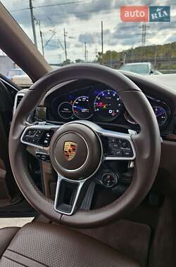 Внедорожник / Кроссовер Porsche Cayenne Coupe 2020 в  фото 20 Внедорожник / Кроссовер Porsche Cayenne Coupe 2020 в