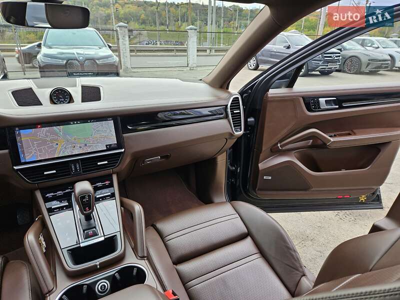 Позашляховик / Кросовер Porsche Cayenne Coupe 2020 в Києві фото 28 Позашляховик / Кросовер Porsche Cayenne Coupe 2020 в Києві