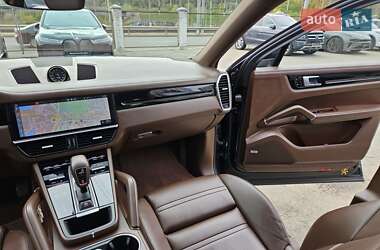 Внедорожник / Кроссовер Porsche Cayenne Coupe 2020 в  фото 28 Внедорожник / Кроссовер Porsche Cayenne Coupe 2020 в