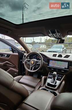 Внедорожник / Кроссовер Porsche Cayenne Coupe 2020 в  фото 36 Внедорожник / Кроссовер Porsche Cayenne Coupe 2020 в