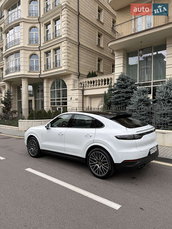 Внедорожник / Кроссовер Porsche Cayenne Coupe 2020 в Киеве
