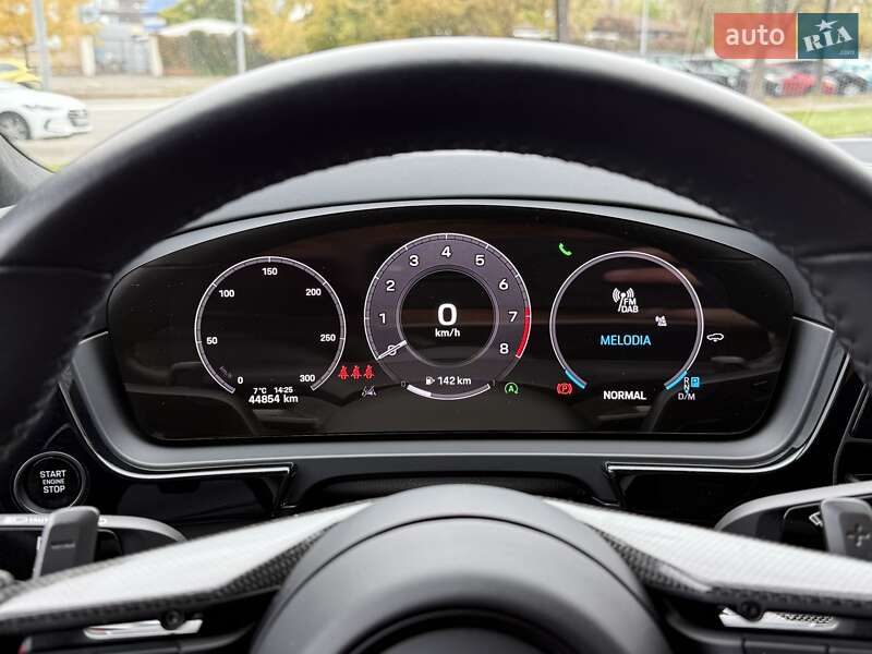 Позашляховик / Кросовер Porsche Cayenne Coupe 2024 в Києві фото 23 Позашляховик / Кросовер Porsche Cayenne Coupe 2024 в Києві