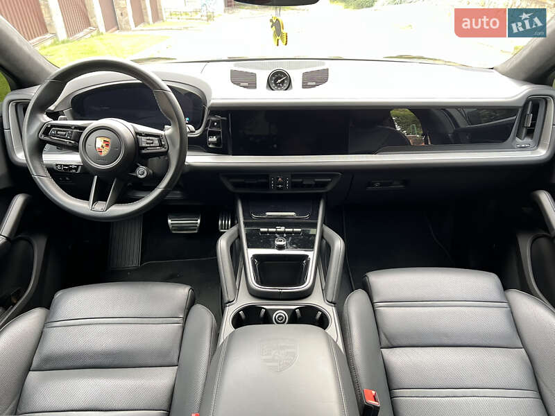 Позашляховик / Кросовер Porsche Cayenne Coupe 2023 в Києві фото 42 Позашляховик / Кросовер Porsche Cayenne Coupe 2023 в Києві