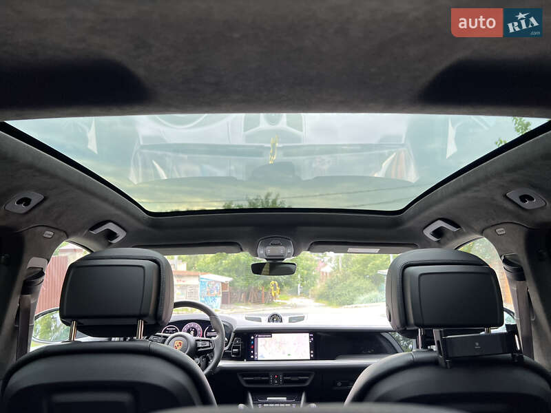 Позашляховик / Кросовер Porsche Cayenne Coupe 2023 в Києві фото 69 Позашляховик / Кросовер Porsche Cayenne Coupe 2023 в Києві