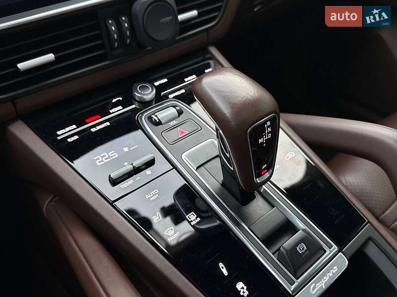 Позашляховик / Кросовер Porsche Cayenne Coupe 2019 в Києві