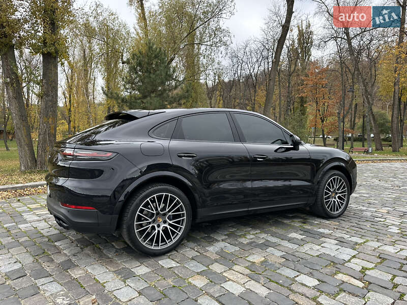 Позашляховик / Кросовер Porsche Cayenne Coupe 2021 в Києві