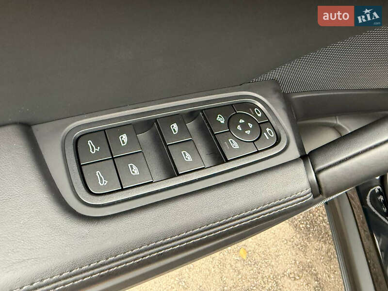 Внедорожник / Кроссовер Porsche Cayenne Coupe 2023 в Киеве фото 70 Внедорожник / Кроссовер Porsche Cayenne Coupe 2023 в Киеве