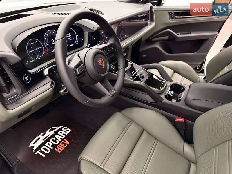 Внедорожник / Кроссовер Porsche Cayenne Coupe 2025 в Киеве