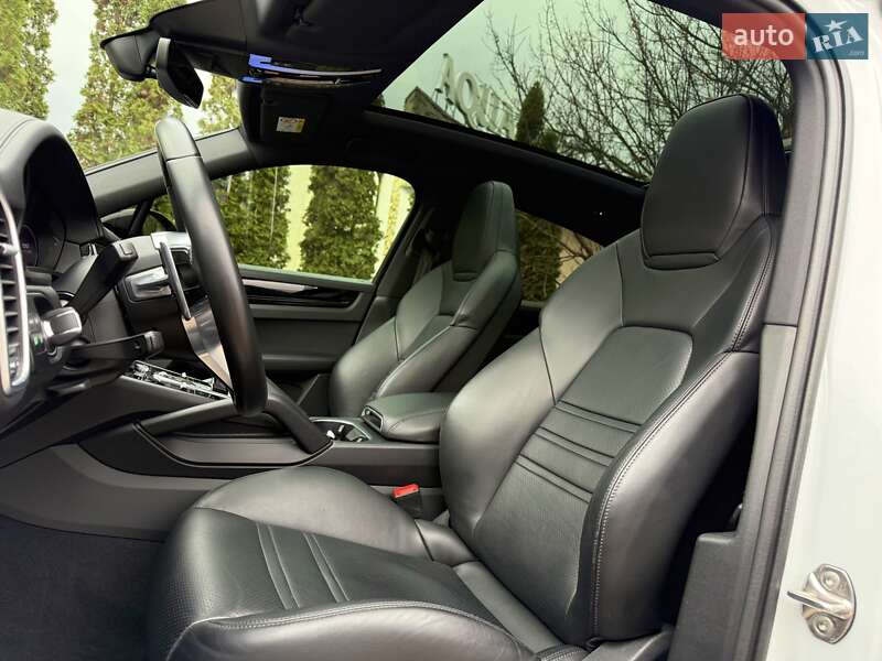 Позашляховик / Кросовер Porsche Cayenne Coupe 2022 в Києві