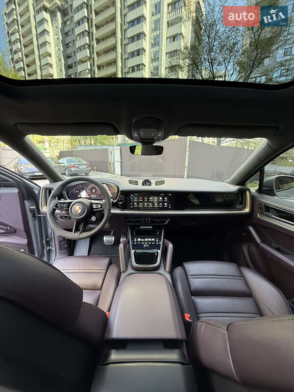 Позашляховик / Кросовер Porsche Cayenne Coupe 2023 в Києві фото 11 Позашляховик / Кросовер Porsche Cayenne Coupe 2023 в Києві