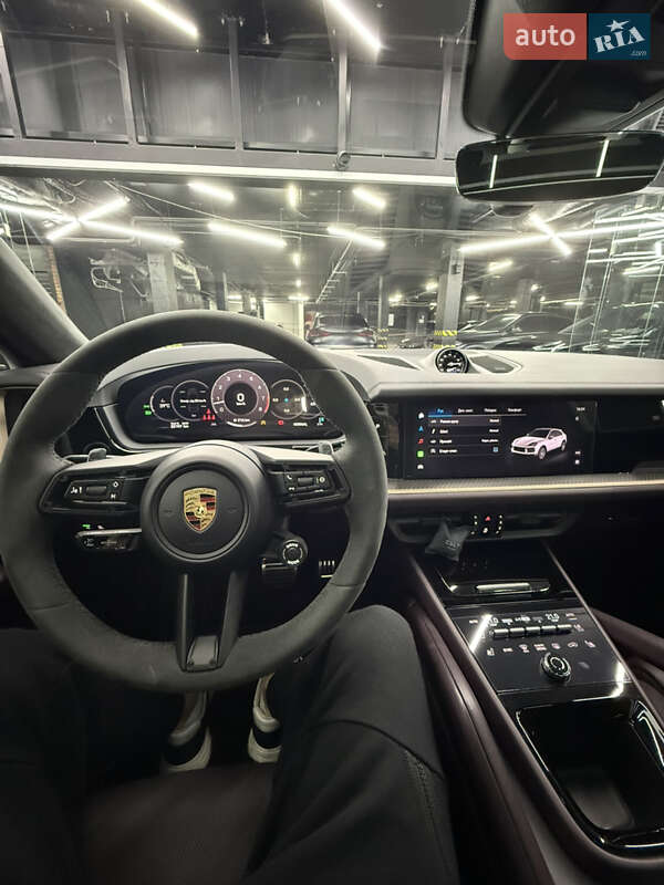 Позашляховик / Кросовер Porsche Cayenne Coupe 2023 в Києві фото 15 Позашляховик / Кросовер Porsche Cayenne Coupe 2023 в Києві