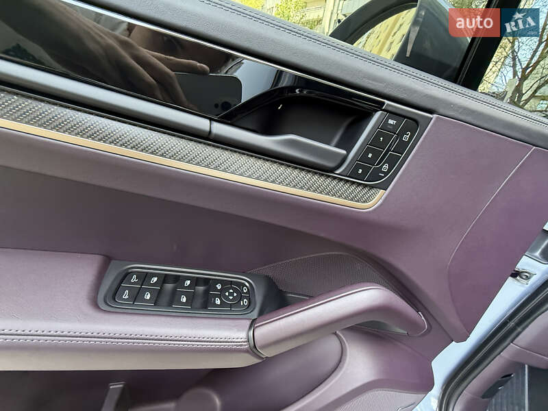 Позашляховик / Кросовер Porsche Cayenne Coupe 2023 в Києві фото 21 Позашляховик / Кросовер Porsche Cayenne Coupe 2023 в Києві