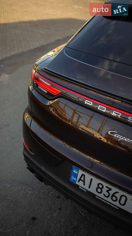Позашляховик / Кросовер Porsche Cayenne Coupe 2019 в Чернівцях
