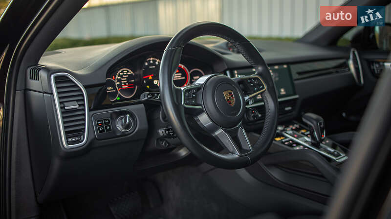 Позашляховик / Кросовер Porsche Cayenne Coupe 2019 в Чернівцях