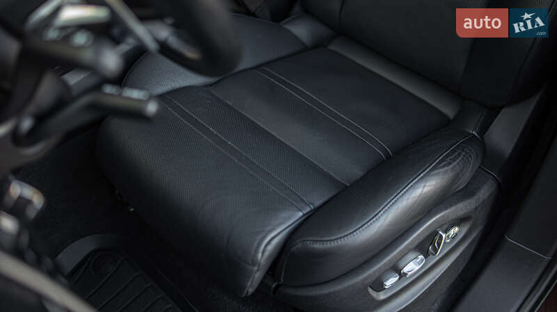 Позашляховик / Кросовер Porsche Cayenne Coupe 2019 в Чернівцях