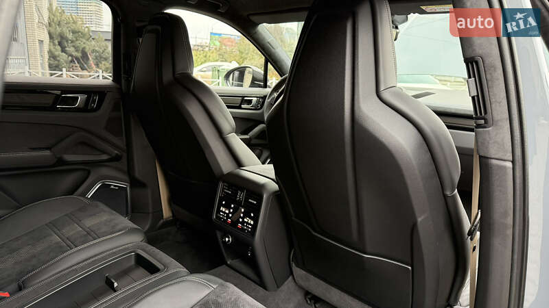 Позашляховик / Кросовер Porsche Cayenne Coupe 2022 в Дніпрі фото 40 Позашляховик / Кросовер Porsche Cayenne Coupe 2022 в Дніпрі