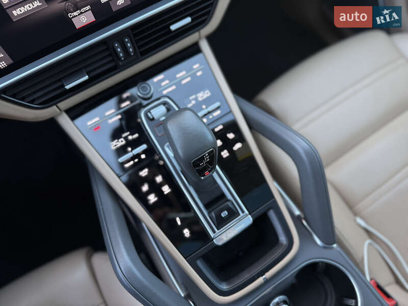 Внедорожник / Кроссовер Porsche Cayenne Coupe 2021 в Львове фото 50 Внедорожник / Кроссовер Porsche Cayenne Coupe 2021 в Львове