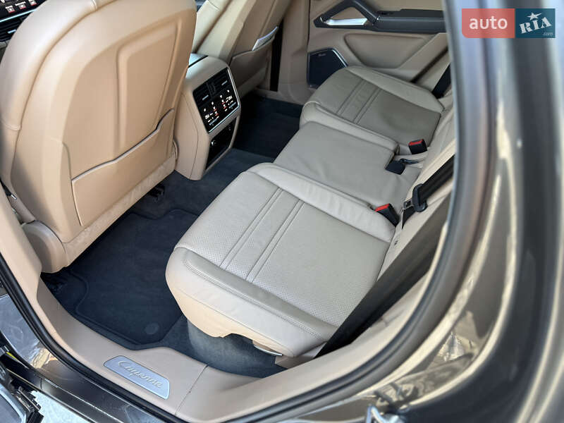 Внедорожник / Кроссовер Porsche Cayenne Coupe 2021 в Львове фото 67 Внедорожник / Кроссовер Porsche Cayenne Coupe 2021 в Львове