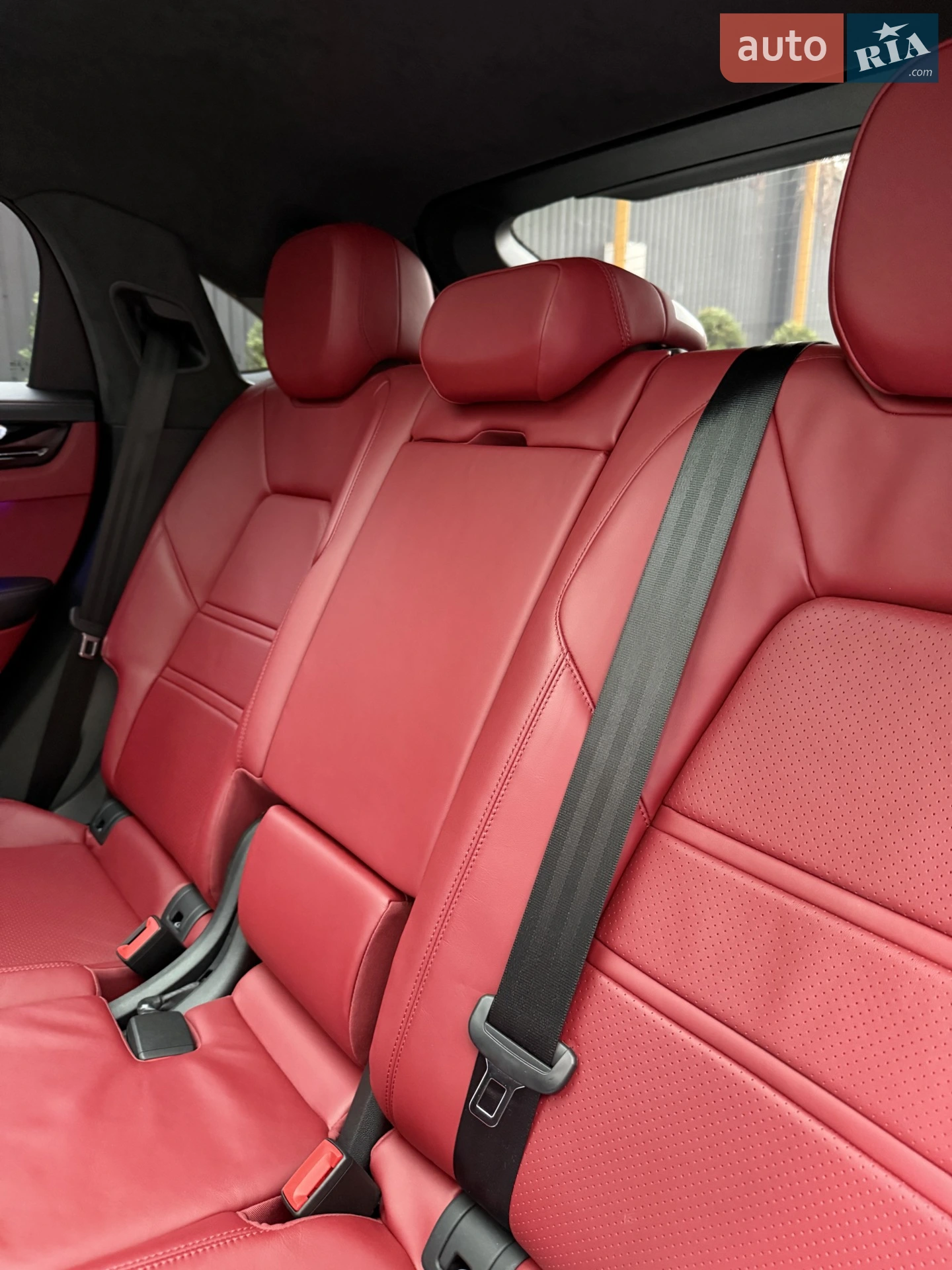 2022 Porsche Cayenne Coupe - мініатюра 10