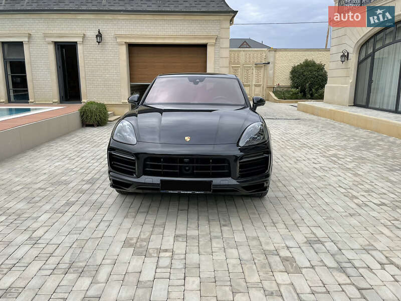 Позашляховик / Кросовер Porsche Cayenne Coupe 2020 в Києві