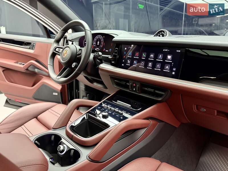 Внедорожник / Кроссовер Porsche Cayenne Coupe 2025 в Киеве фото 60 Внедорожник / Кроссовер Porsche Cayenne Coupe 2025 в Киеве