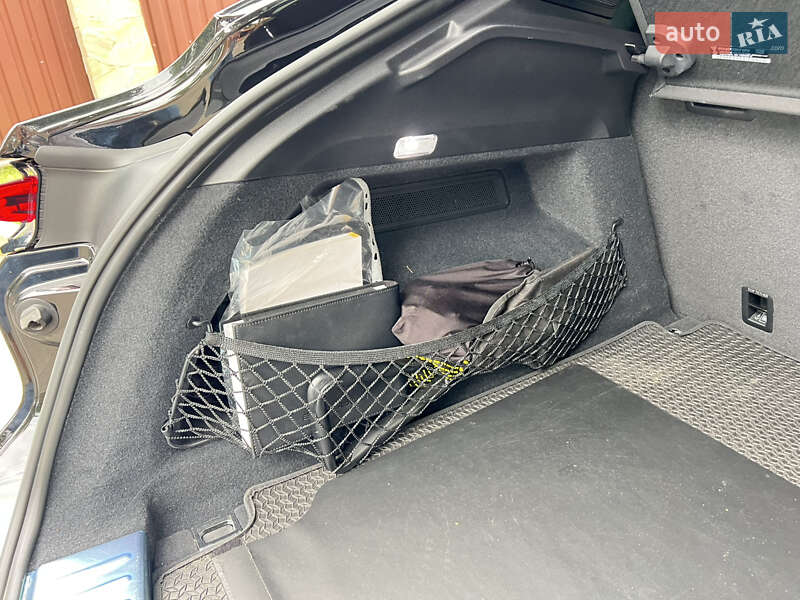 Внедорожник / Кроссовер Porsche Cayenne Coupe 2023 в Киеве фото 38 Внедорожник / Кроссовер Porsche Cayenne Coupe 2023 в Киеве