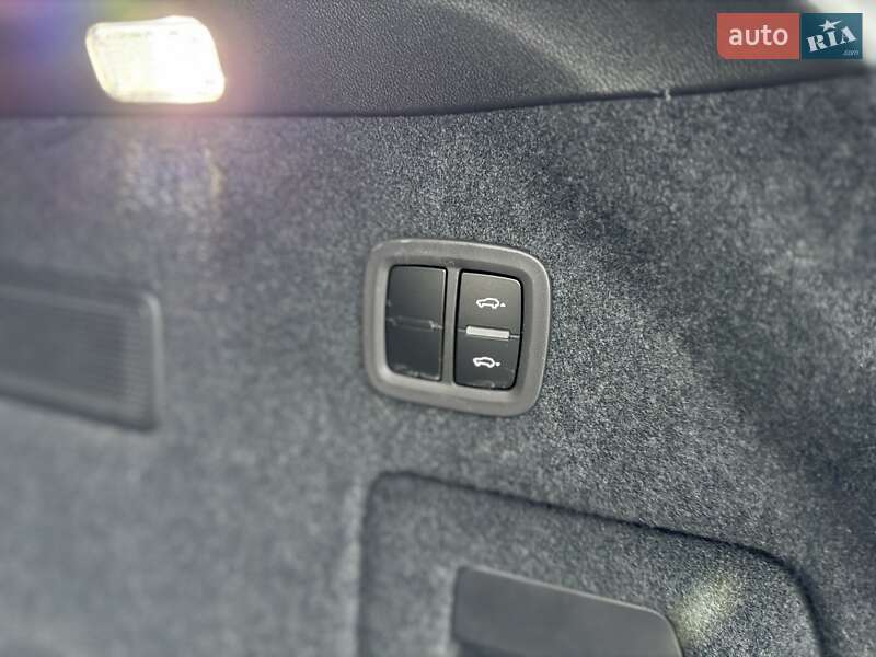 Внедорожник / Кроссовер Porsche Cayenne Coupe 2024 в Киеве фото 65 Внедорожник / Кроссовер Porsche Cayenne Coupe 2024 в Киеве