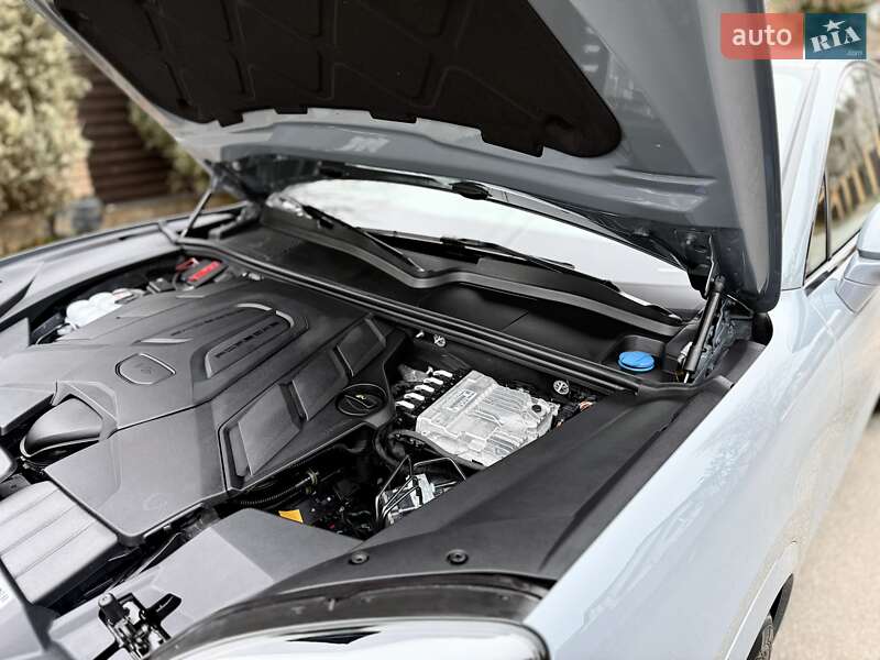 Внедорожник / Кроссовер Porsche Cayenne Coupe 2024 в Киеве фото 92 Внедорожник / Кроссовер Porsche Cayenne Coupe 2024 в Киеве