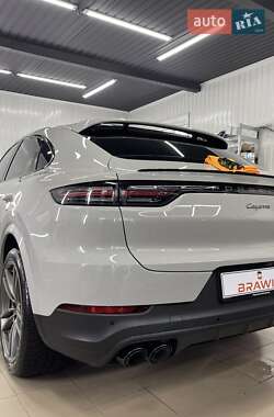 Внедорожник / Кроссовер Porsche Cayenne Coupe 2023 в Киеве