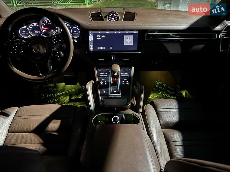 Внедорожник / Кроссовер Porsche Cayenne Coupe 2020 в Тернополе
