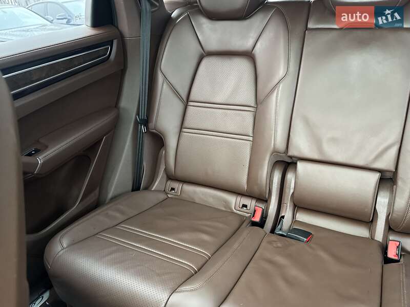 Внедорожник / Кроссовер Porsche Cayenne Coupe 2020 в Тернополе