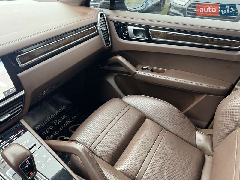 Внедорожник / Кроссовер Porsche Cayenne Coupe 2020 в Тернополе