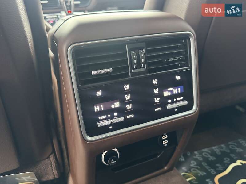 Внедорожник / Кроссовер Porsche Cayenne Coupe 2020 в Тернополе