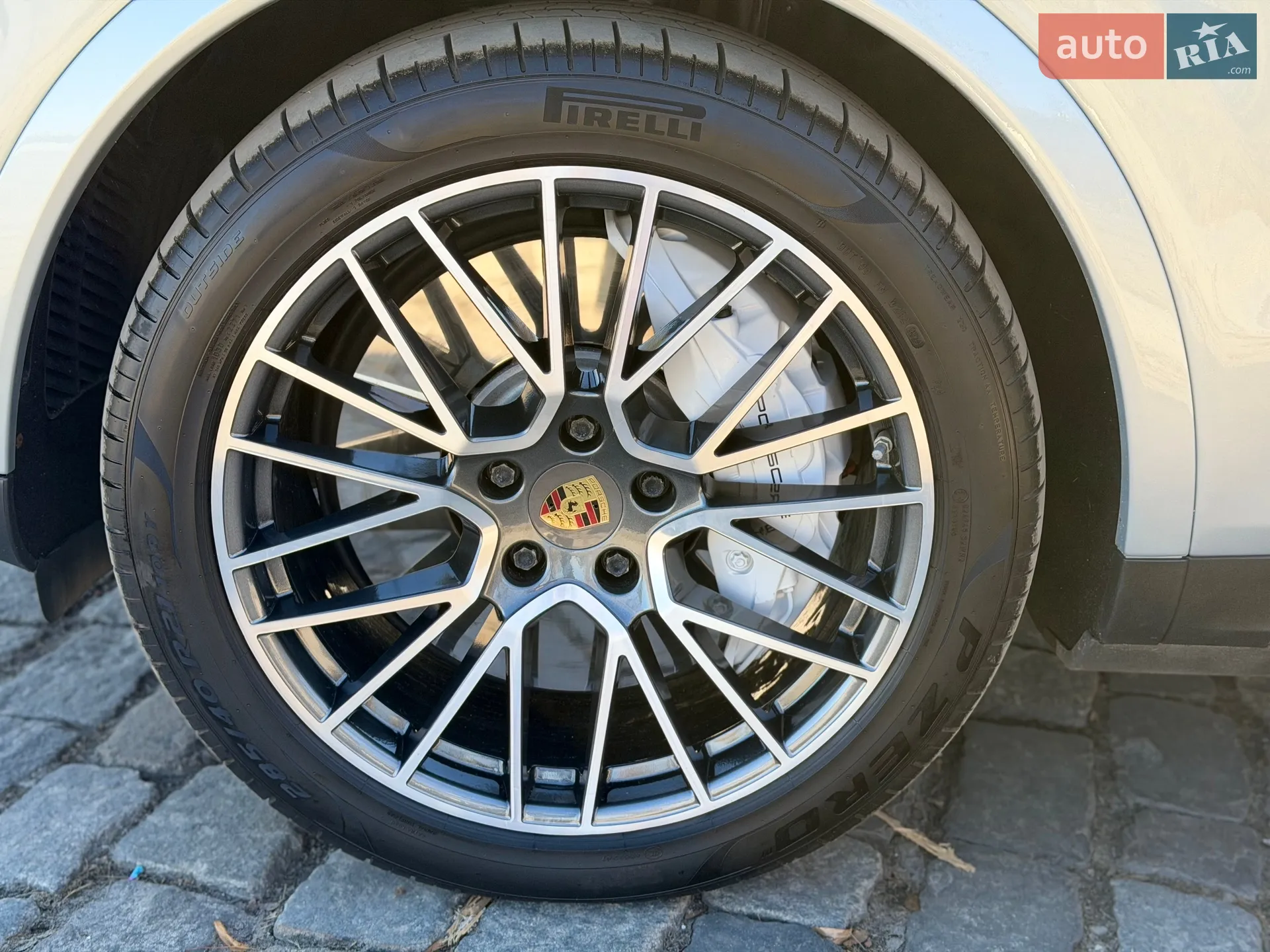2019 Porsche Cayenne Coupe - мініатюра 21