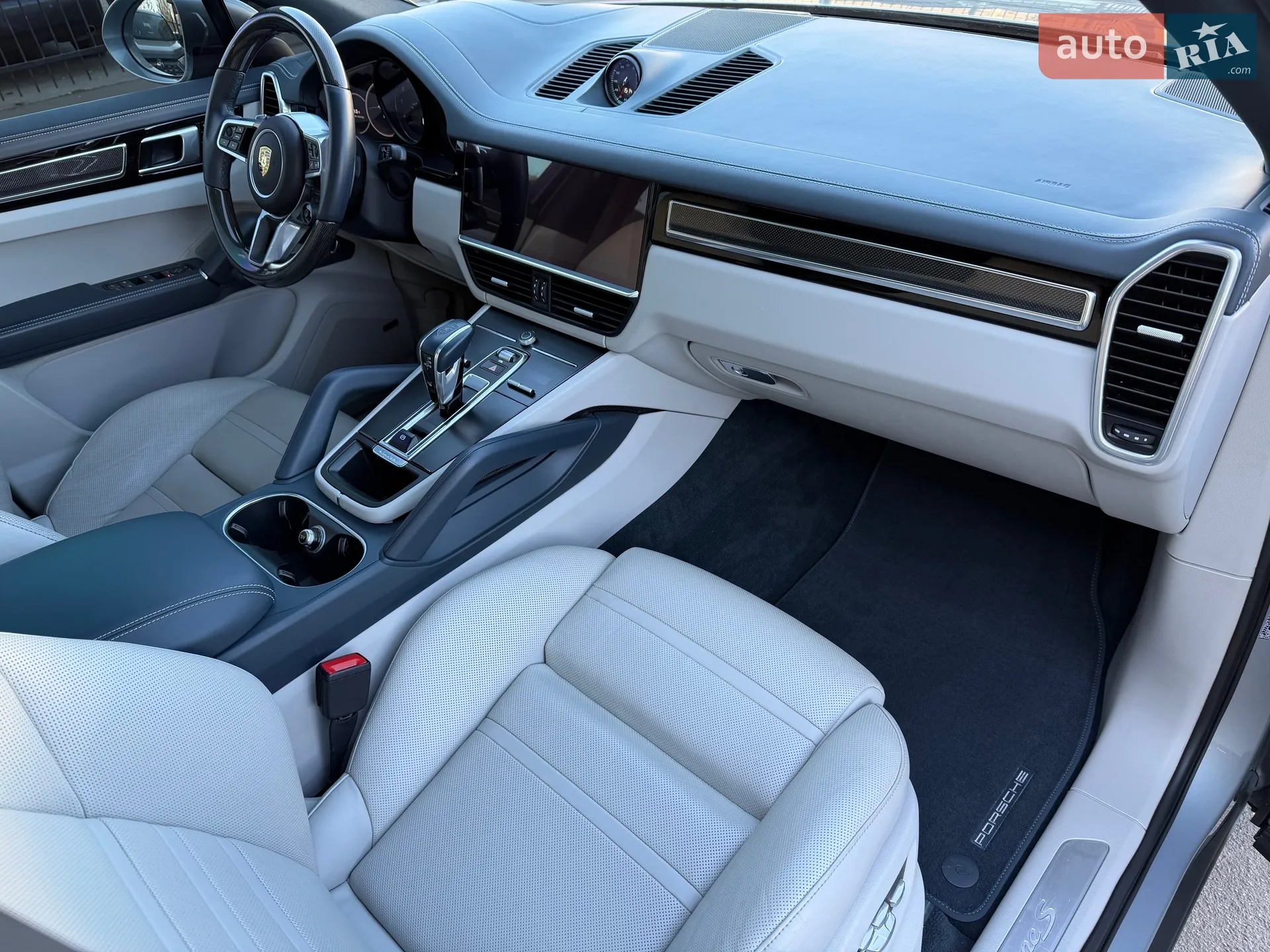 2019 Porsche Cayenne Coupe - мініатюра 23