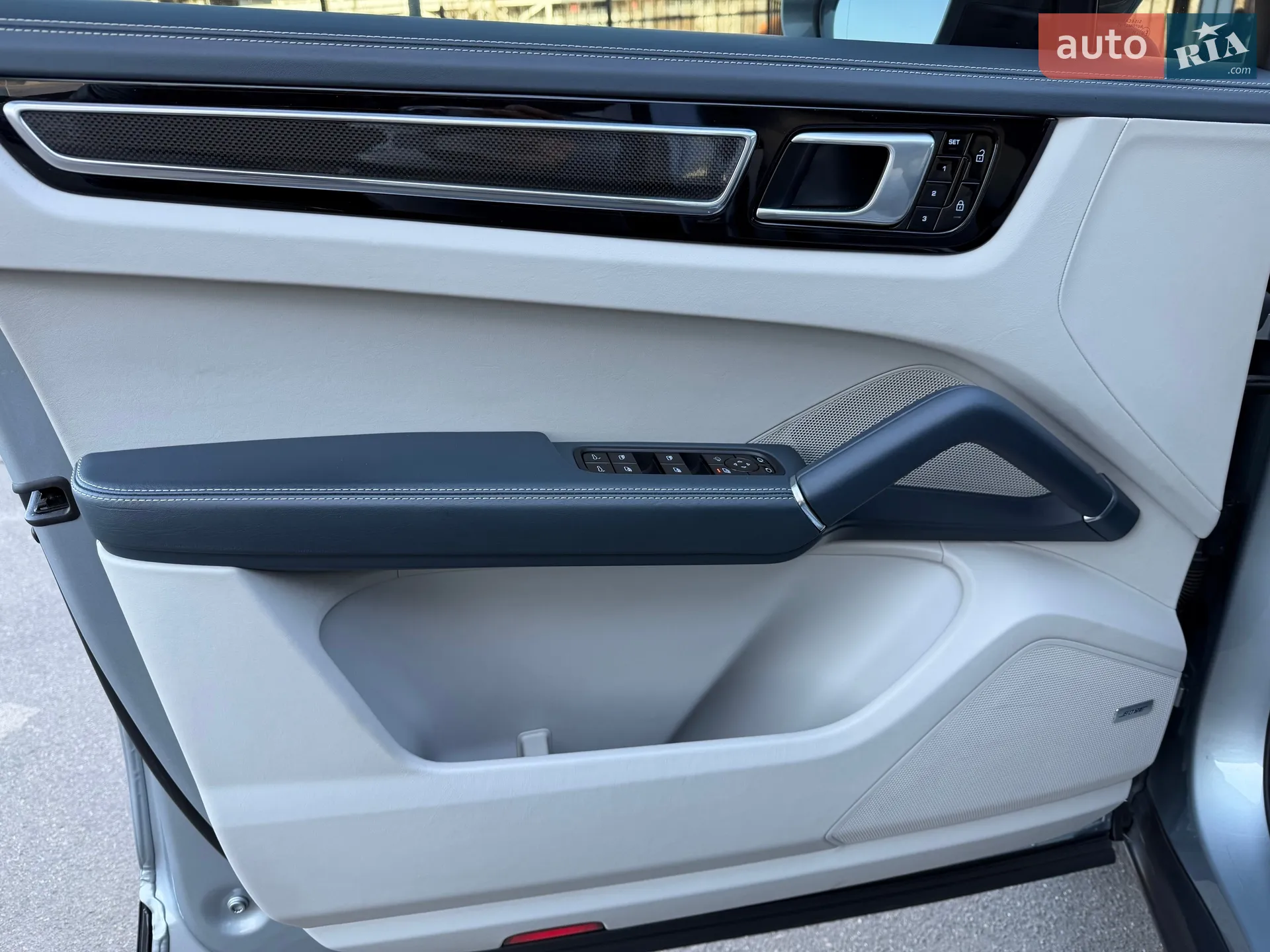 2019 Porsche Cayenne Coupe - мініатюра 34