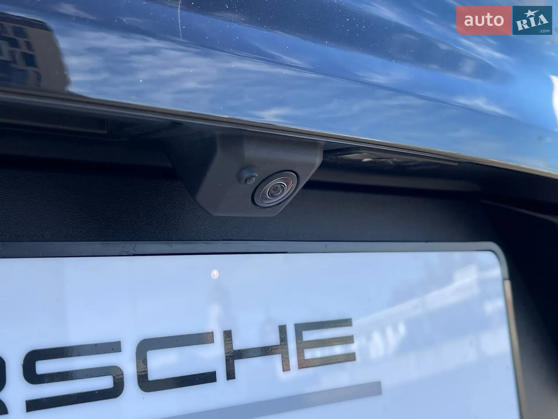 2020 Porsche Cayenne Coupe - мініатюра 17
