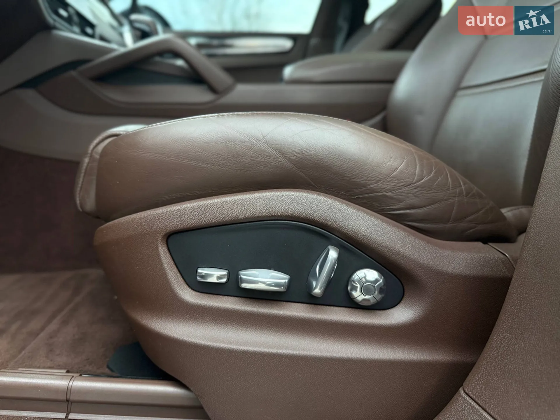 2021 Porsche Cayenne Coupe - мініатюра 13