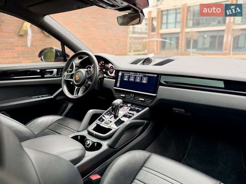 Внедорожник / Кроссовер Porsche Cayenne Coupe 2019 в Днепре фото 13 Внедорожник / Кроссовер Porsche Cayenne Coupe 2019 в Днепре