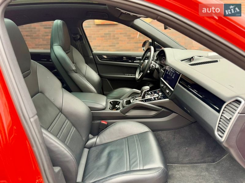 Внедорожник / Кроссовер Porsche Cayenne Coupe 2019 в Днепре фото 12 Внедорожник / Кроссовер Porsche Cayenne Coupe 2019 в Днепре