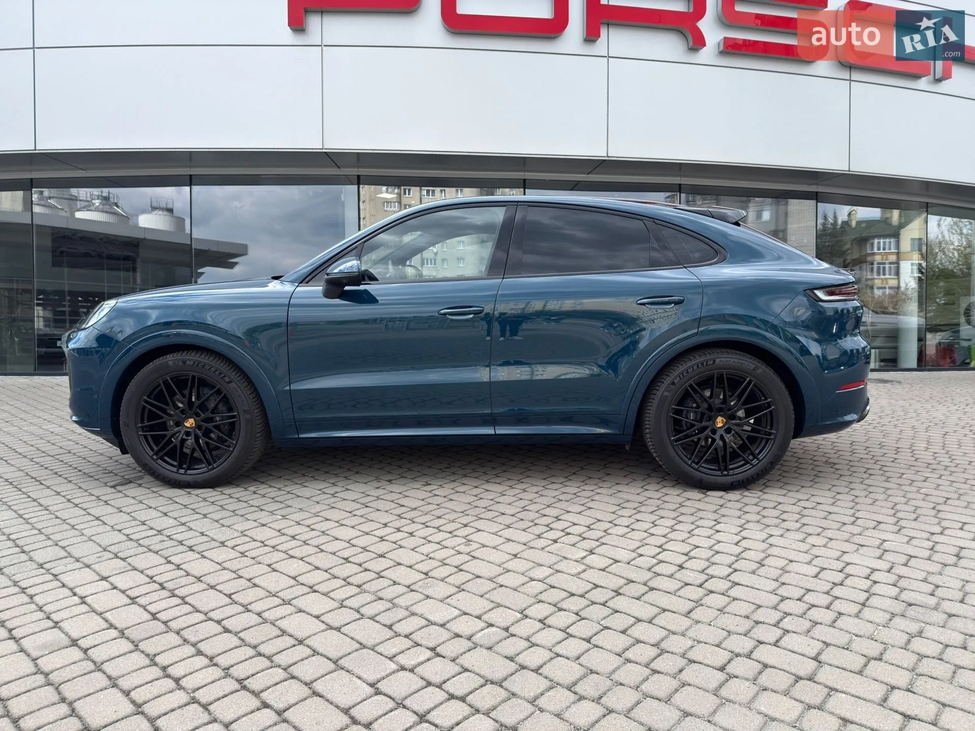 2024 Porsche Cayenne Coupe - мініатюра 2