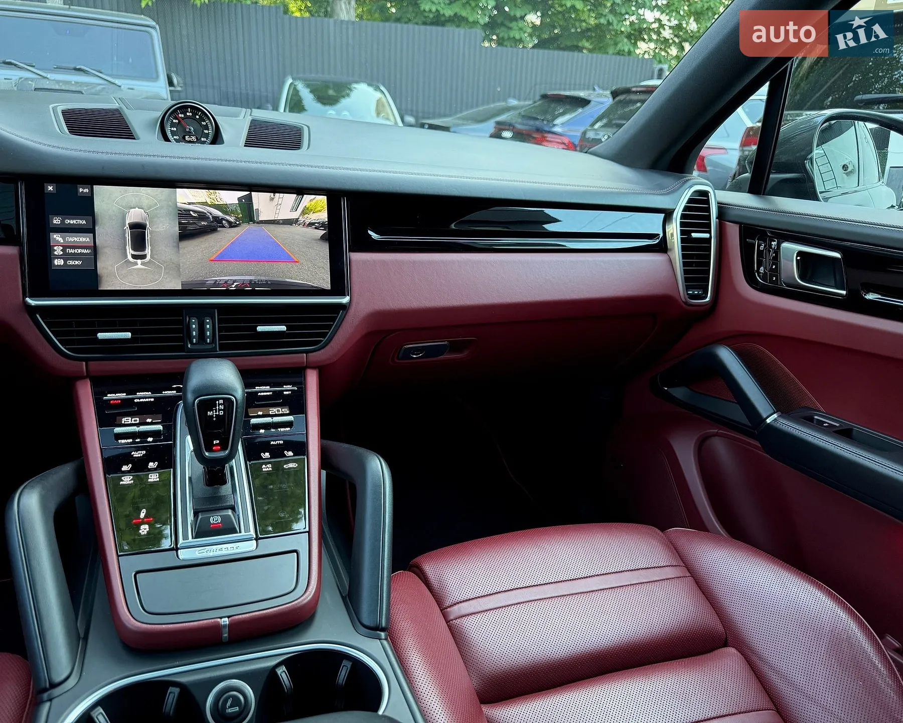 2019 Porsche Cayenne Coupe - мініатюра 28