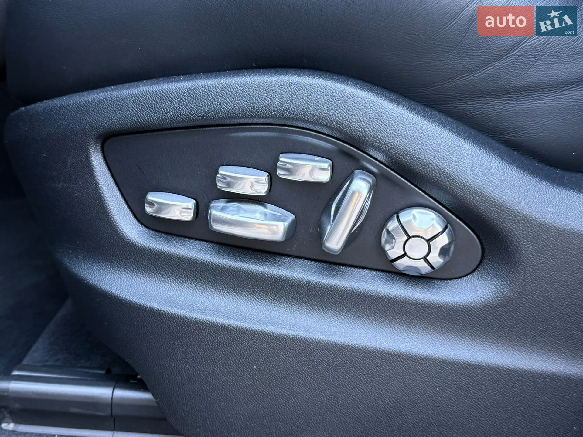 2024 Porsche Cayenne Coupe - мініатюра 23