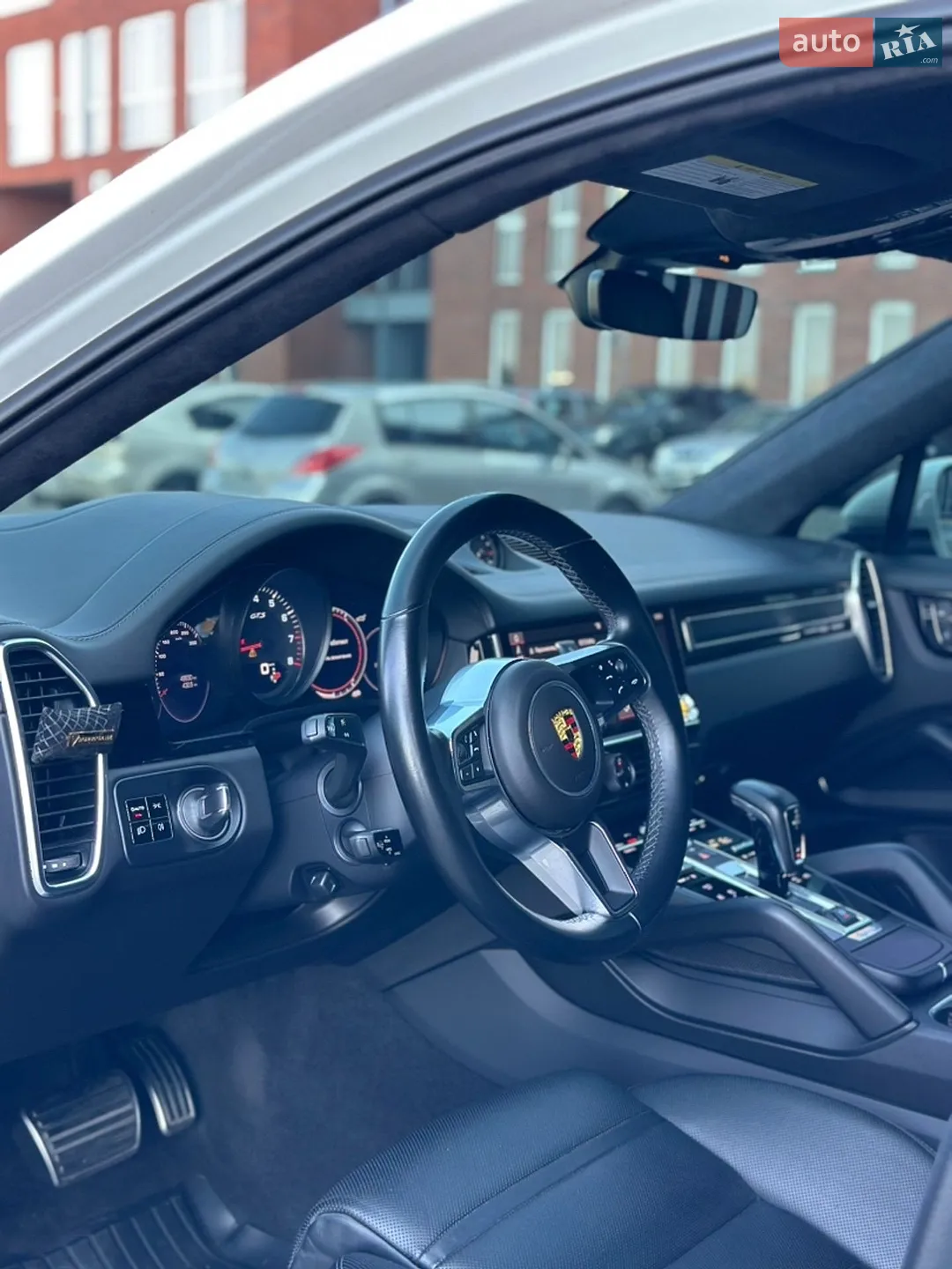 2020 Porsche Cayenne Coupe - мініатюра 17
