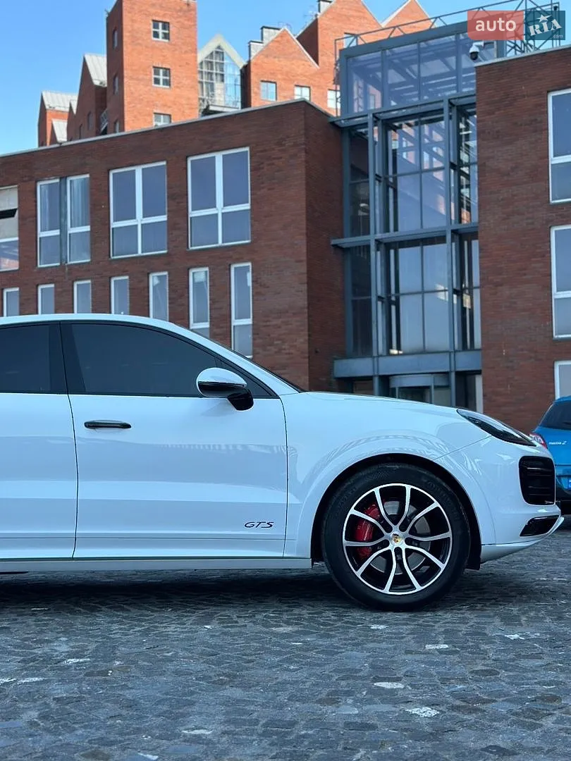 2020 Porsche Cayenne Coupe - мініатюра 6