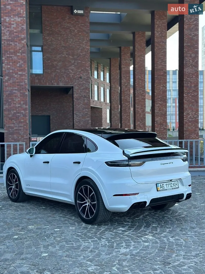 2020 Porsche Cayenne Coupe - мініатюра 11