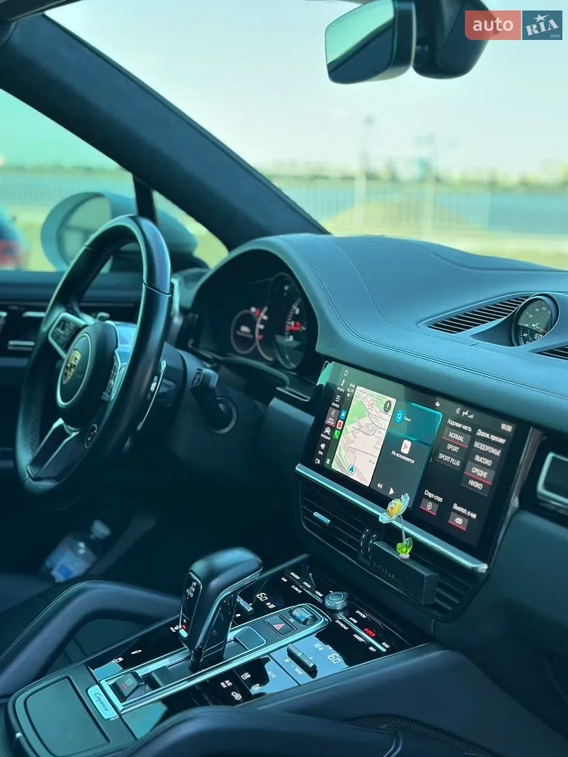 2020 Porsche Cayenne Coupe - мініатюра 17