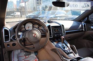 Внедорожник / Кроссовер Porsche Cayenne 2011 в Киеве